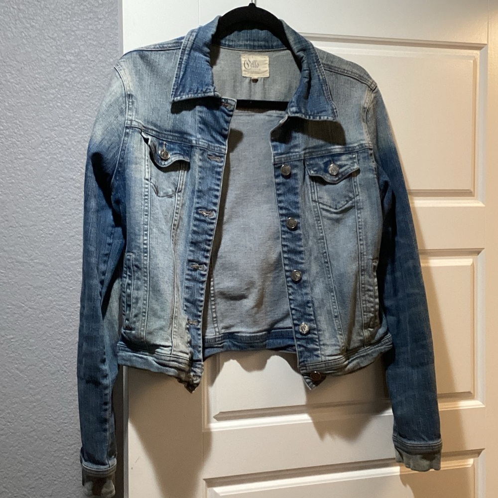 Women's Light Blue Denim Jacket